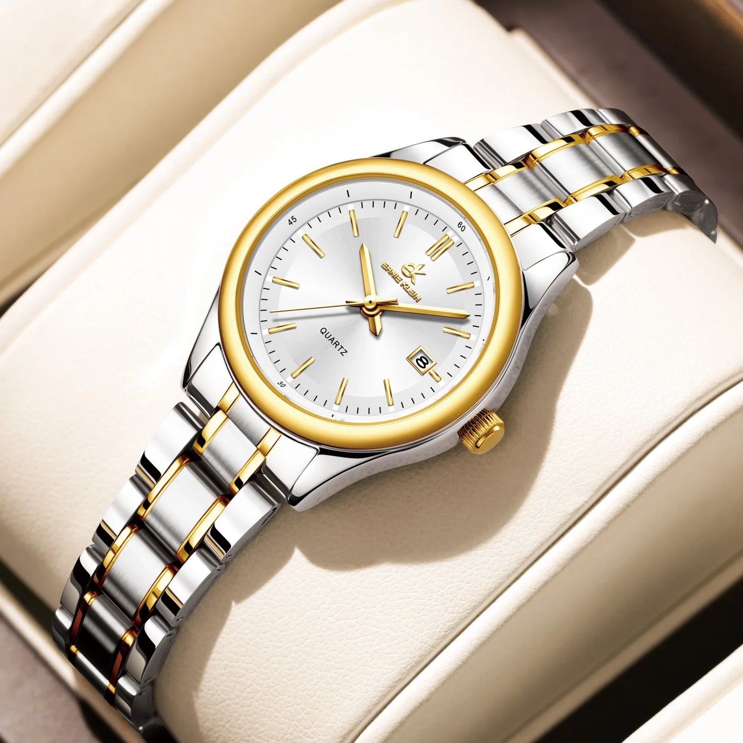 montre dorée de luxe pour femme